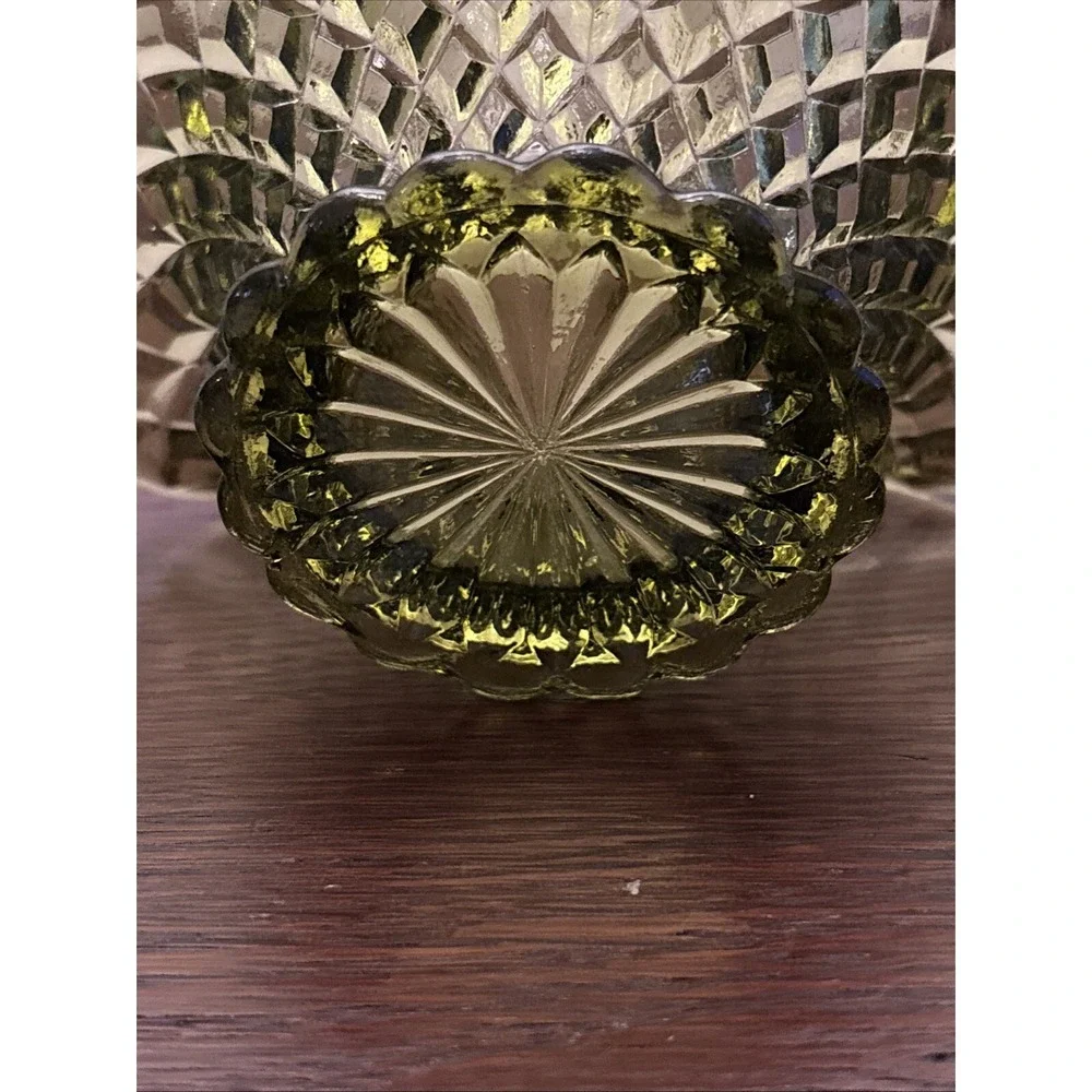 Vintage Viking Green Glass Basket Diamond‎ Cut Handle Scalloped Base Easter Plus